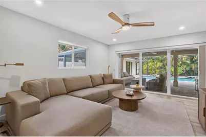 418 Sapphire Drive, Sarasota, FL 34234 - Photo 32