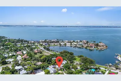 418 Sapphire Drive, Sarasota, FL 34234 - Photo 48