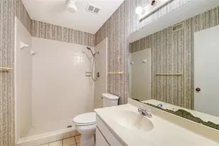 664 Woodlawn Dr, Bradenton, FL 34210 - Photo 24