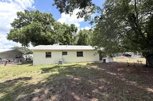 3145 Fletcher Ave, Lakeland, FL 33803 - Photo 2