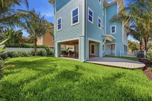 115 Aqua Ln, Holmes Beach, FL 34217 - Photo 54