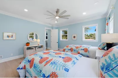 115 Aqua Lane, Holmes Beach, FL 34217 - Photo 44