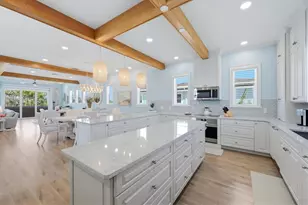113 Aqua Ln, Holmes Beach, FL 34217 - Photo 20