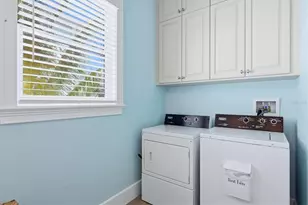 113 Aqua Ln, Holmes Beach, FL 34217 - Photo 44