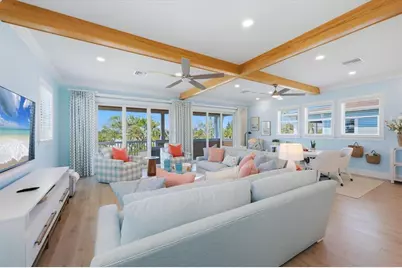 113 Aqua Lane, Holmes Beach, FL 34217 - Photo 10
