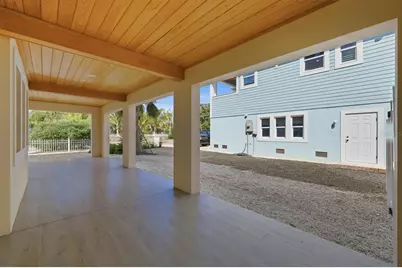 113 Aqua Lane, Holmes Beach, FL 34217 - Photo 50