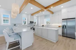 113 Aqua Ln, Holmes Beach, FL 34217 - Photo 16