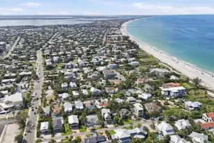 113 Aqua Ln, Holmes Beach, FL 34217 - Photo 56