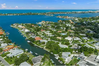 7616 Cove Terrace, Sarasota, FL 34231 - Photo 8