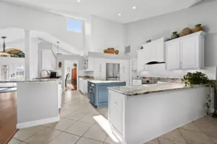 8314 Cypress Hollow Dr, Sarasota, FL 34238 - Photo 22