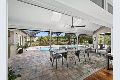 8314 Cypress Hollow Drive, Sarasota, FL 34238 - Photo 10