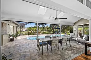 8314 Cypress Hollow Dr, Sarasota, FL 34238 - Photo 10