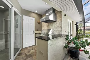 8314 Cypress Hollow Dr, Sarasota, FL 34238 - Photo 12