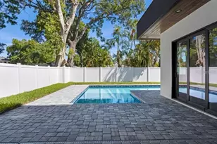 2475 Bay St, Sarasota, FL 34237 - Photo 66