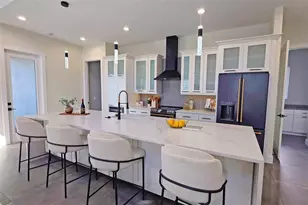 2475 Bay St, Sarasota, FL 34237 - Photo 16