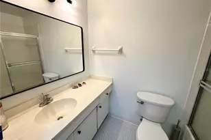6999 W Country Club Dr N, Sarasota, FL 34243 - Photo 12