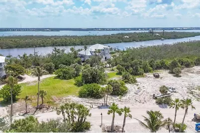 7365 Palm Island Drive, Placida, FL 33946 - Photo 12
