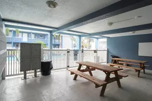 3001 Bee Ridge Rd, Sarasota, FL 34239 - Photo 14