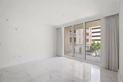 1350 Main Street #707, Sarasota, FL 34236 - Photo 4