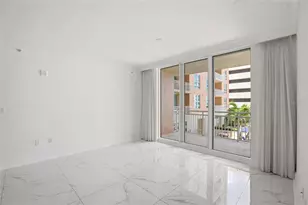 1350 Main St, Sarasota, FL 34236 - Photo 4