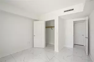 1350 Main St, Sarasota, FL 34236 - Photo 12