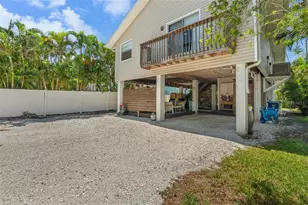 2517 Avenue C, Bradenton Beach, FL 34217 - Photo 30
