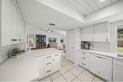 6553 Samoa Drive, Sarasota, FL 34241 - Photo 12