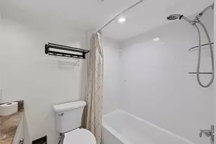 2220 Bahia Vista St, Sarasota, FL 34239 - Photo 16