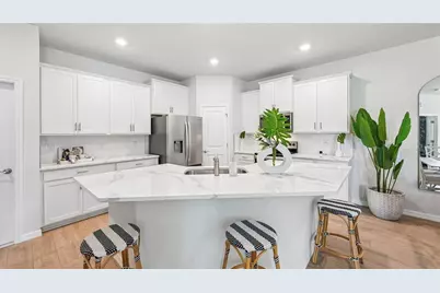 18342 Tavernside Trail, Lakewood Ranch, FL 34211 - Photo 4