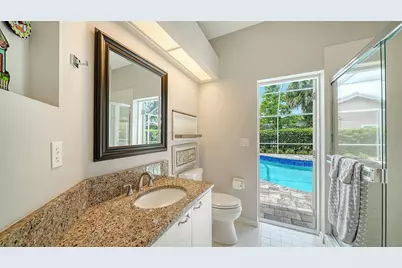 4322 Highland Oaks Circle, Sarasota, FL 34235 - Photo 16