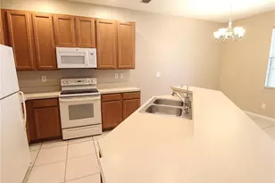 4011 Burlwood Rd, Sarasota, FL 34233 - Photo 4