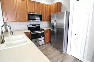 3475 Parkridge Cir, Sarasota, FL 34243 - Photo 4
