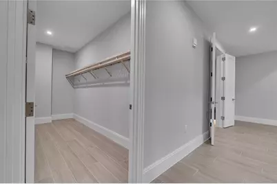70 Avenida Veneccia #204, Sarasota, FL 34242 - Photo 18