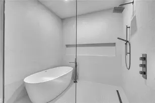 70 Avenida Veneccia, Sarasota, FL 34242 - Photo 22