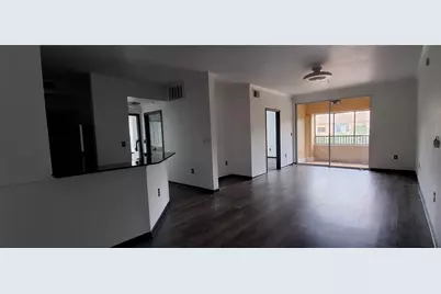 8539 Gate Parkway W #1737, Jacksonville, FL 32216 - Photo 6