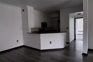8539 Gate Parkway W, Jacksonville, FL 32216 - Photo 10