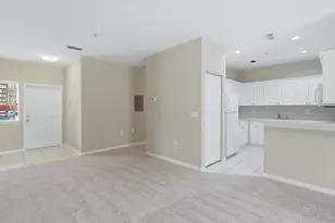 3958 Mediterranea Cir, Sarasota, FL 34233 - Photo 6