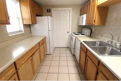 712 67th Avenue W, Bradenton, FL 34207 - Photo 6
