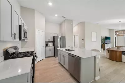 7728 Twinleaf Terrace, Parrish, FL 34219 - Photo 6