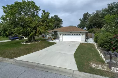 7812 38th Court E, Sarasota, FL 34243 - Photo 40