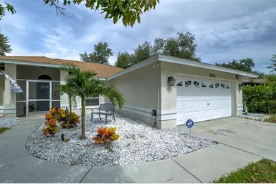 7812 38th Court E, Sarasota, FL 34243 - Photo 1