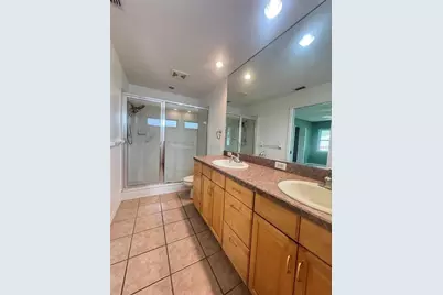 6077 Marella Drive, Sarasota, FL 34243 - Photo 24