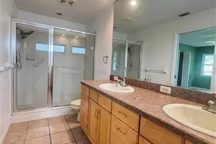 6077 Marella Dr, Sarasota, FL 34243 - Photo 22