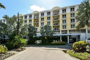 915 Seaside Dr, Sarasota, FL 34242 - Photo 2