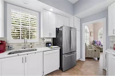 5735 Wilena Place, Sarasota, FL 34238 - Photo 8