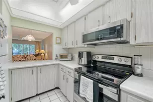 2260 Stickney Point Rd, Sarasota, FL 34231 - Photo 12