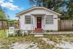 2442 Novus St, Sarasota, FL 34237 - Photo 2