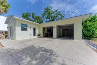 1300 Loma Linda Court, Sarasota, FL 34239 - Photo 10