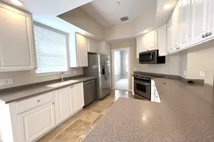 5746 Benevento Dr, Sarasota, FL 34238 - Photo 4
