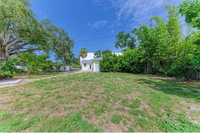 1300 Loma Linda Court, Sarasota, FL 34239 - Photo 52